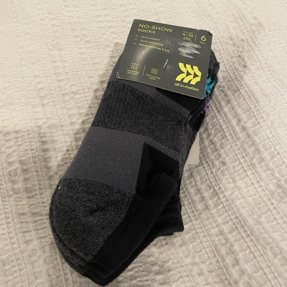 Brand New Women’s Athletic Socks